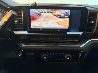 2023 Chevrolet Silverado 1500 — photo 17 view