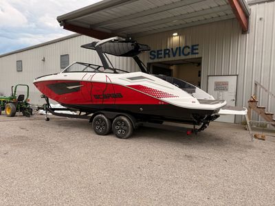 2025 Scarab 285 LX - Photo 8