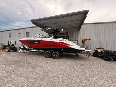 2025 Scarab 285 LX - Photo 4
