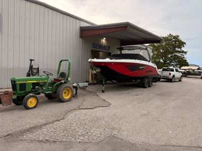 2025 Scarab 285 LX - Photo 6