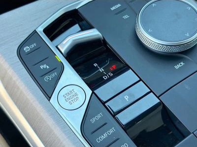2025 BMW 3 Series — photo 31 view