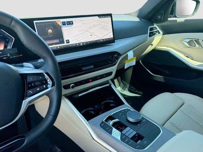 2025 BMW 3 Series — photo 30 view