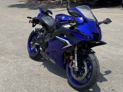 2025 Yamaha YZF-R9 - Photo 2
