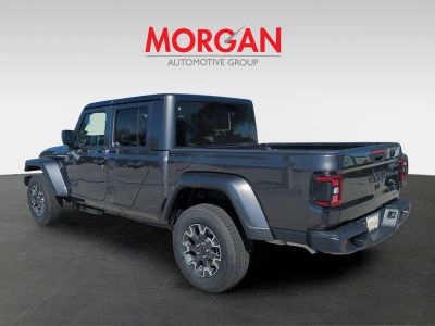 2026 Jeep Gladiator — photo 7 view