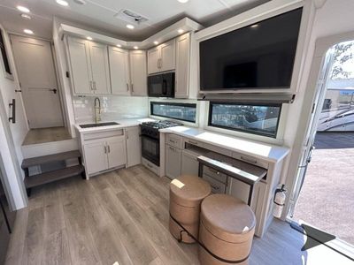 2026 Brinkley Model Z - Photo 17