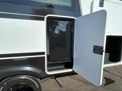 2026 Brinkley Model Z - Photo 9