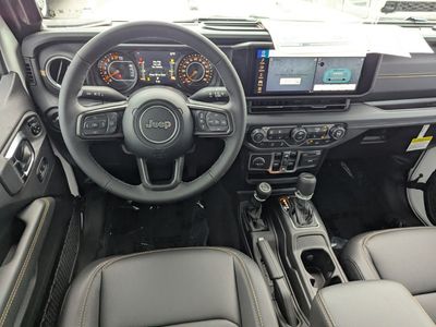 2026 Jeep Gladiator - Photo 10