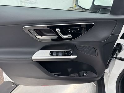 2026 Mercedes-Benz GLC — photo 17 view