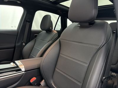 2026 Mercedes-Benz GLC — photo 13 view