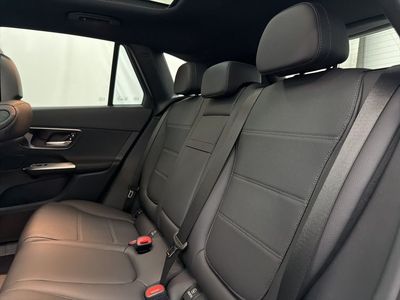 2026 Mercedes-Benz GLC — photo 19 view