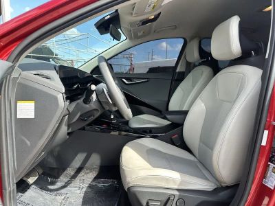 2023 Kia Niro — photo 13 view