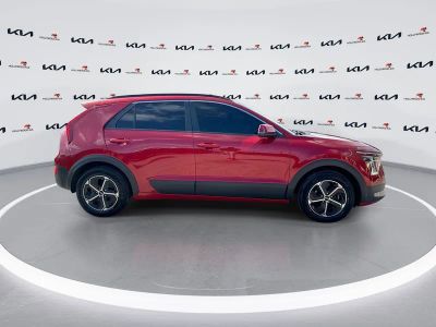 2023 Kia Niro — photo 9 view