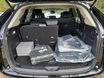 2026 Mazda CX-90 — photo 9 view
