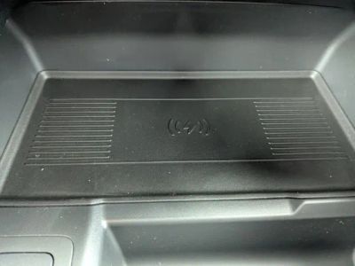 2026 Land Rover Range Rover Velar — photo 23 view