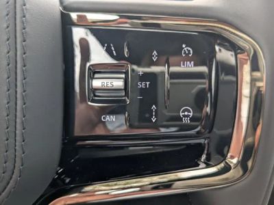 2026 Land Rover Range Rover Velar — photo 26 view