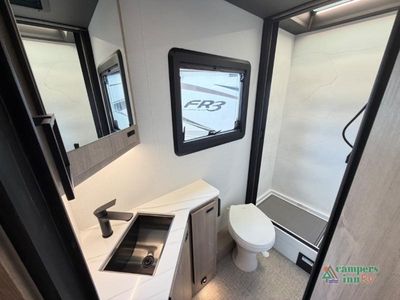 2026 Grand Design Lineage Series M - Photo 17