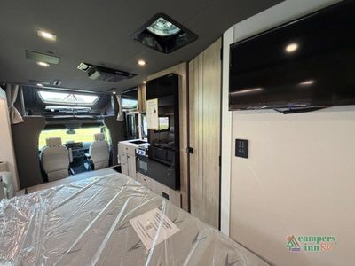2026 Grand Design Lineage Series M - Photo 15