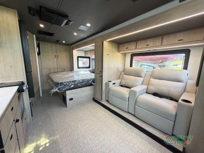 2026 Grand Design Lineage Series M - Photo 12