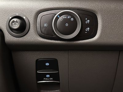 2025 Ford Transit Cargo Van - Photo 17
