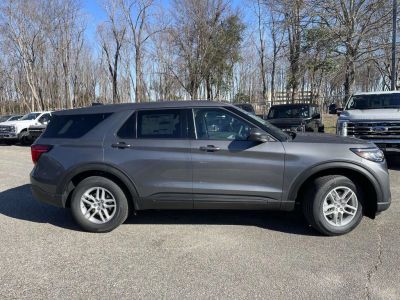 2026 Ford Explorer - Photo 2