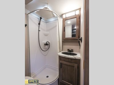 2021 Lance Lance Travel Trailers - Photo 16