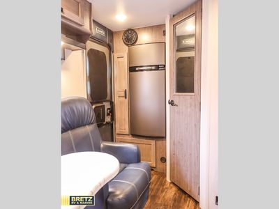 2021 Lance Lance Travel Trailers - Photo 14