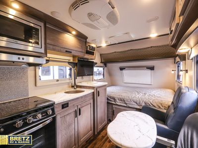 2021 Lance Lance Travel Trailers - Photo 13