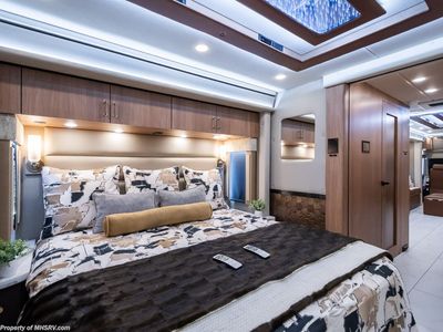 2027 Foretravel Realm Presidential Luxury Villa Bunk (LVB) W/ Spa - Photo 59