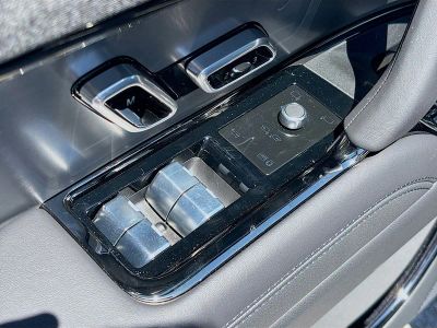 2026 Land Rover Range Rover Sport — photo 23 view