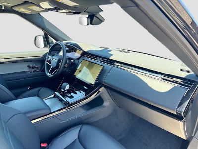 2026 Land Rover Range Rover Sport — photo 15 view