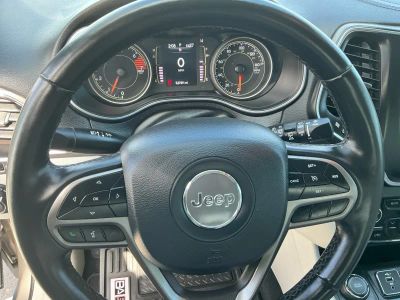 2021 Jeep Cherokee — photo 13 view