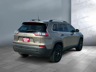 2021 Jeep Cherokee — engine compartment view