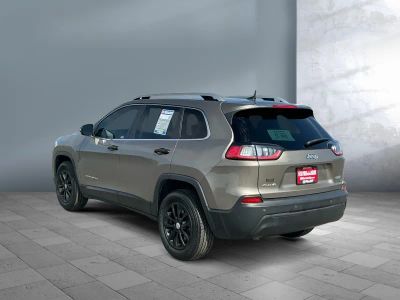 2021 Jeep Cherokee — interior view