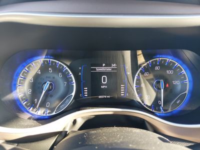 2023 Chrysler Voyager - Photo 14