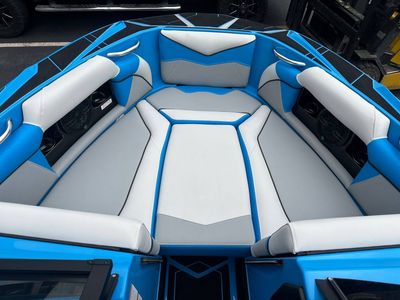 2024 Supreme S220 - Photo 11