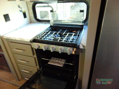 2025 Keystone RV Sprinter - Photo 12