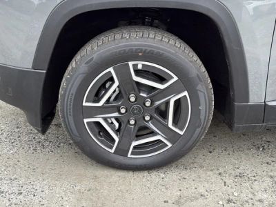 2026 Jeep Cherokee — detail view