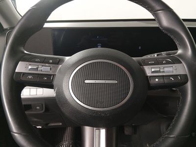 2025 Hyundai Kona — photo 12 view