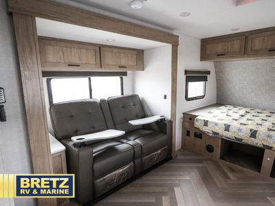 2025 Ember RV E-Series - Photo 6