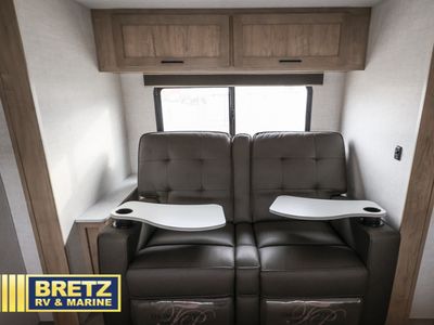 2025 Ember RV E-Series - Photo 12