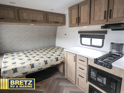 2025 Ember RV E-Series - Photo 8