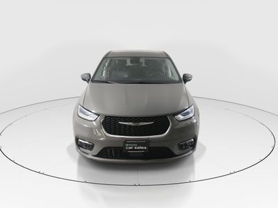 2023 Chrysler Pacifica — side profile view