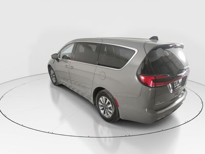 2023 Chrysler Pacifica — detail view