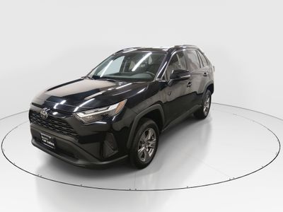 2024 Toyota RAV4 - Photo 3