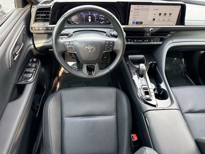 2025 Toyota Crown Signia - Photo 17
