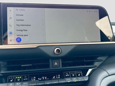2025 Toyota Crown Signia - Photo 29