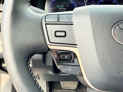 2025 Toyota Crown Signia - Photo 37