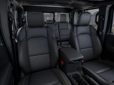 2026 Jeep Gladiator — photo 16 view