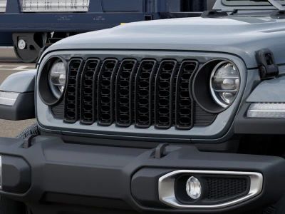 2026 Jeep Gladiator — photo 11 view