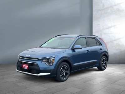 2026 Kia Niro — front three-quarter view